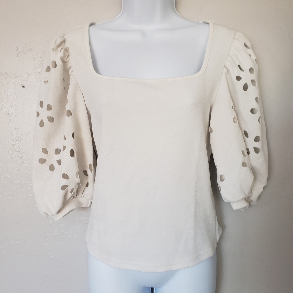 Women's Small White Quarter Sleeve Crop Top Square Neck Floral Statement Blouse